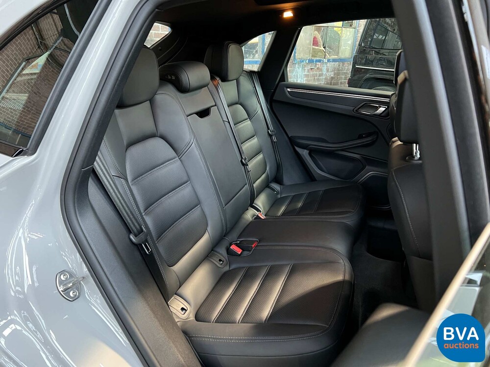 Porsche Macan 2.0 231PS 2019.