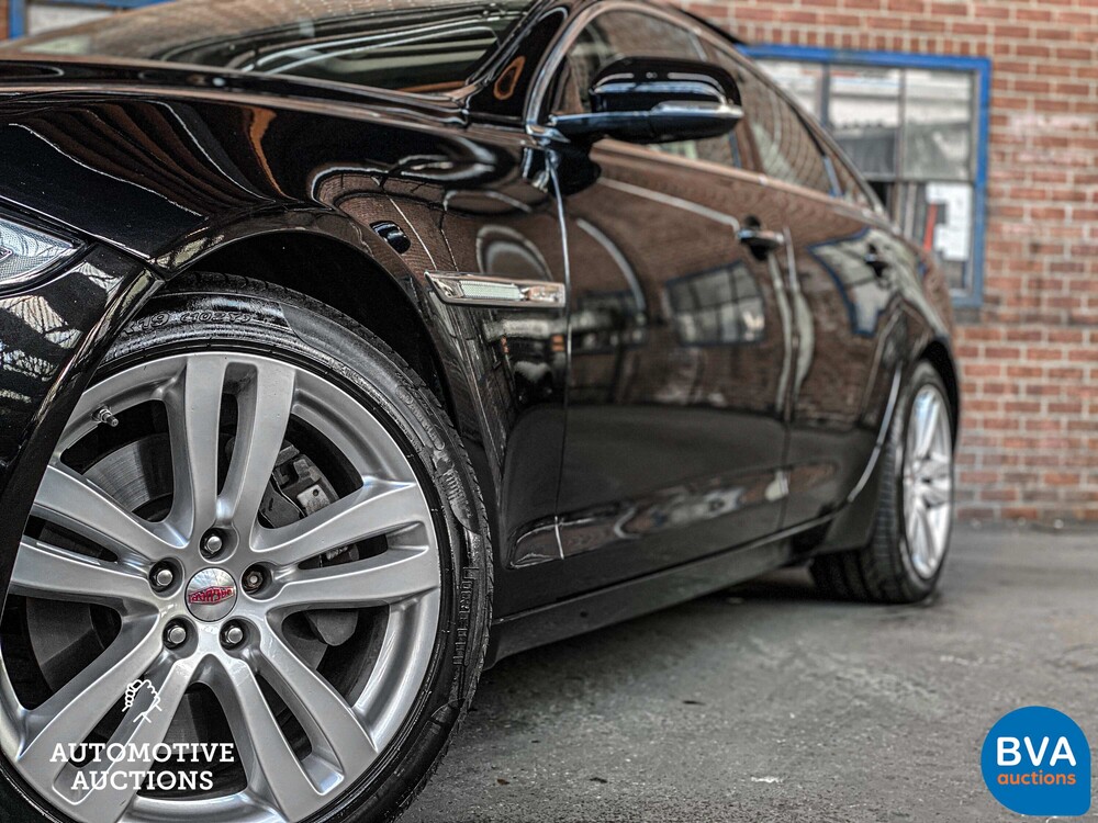 Jaguar XJ3.0 V6 SC 340 PS 2013, 3-SLT-85.