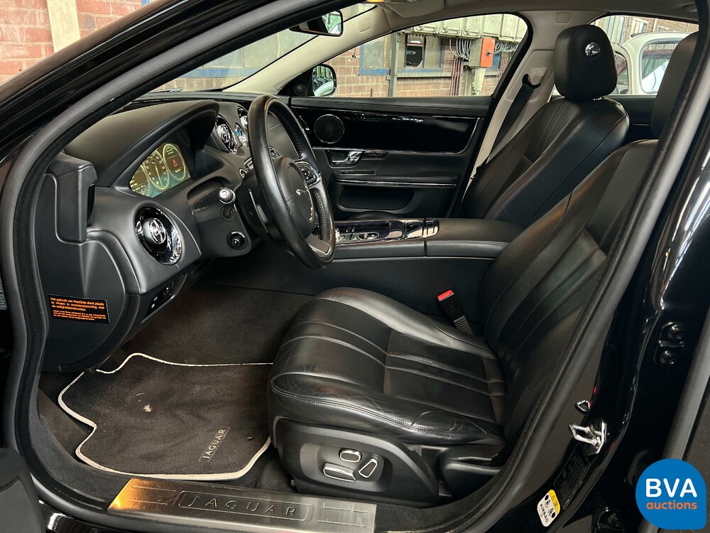 Jaguar XJ3.0 V6 SC 340 PS 2013, 3-SLT-85.