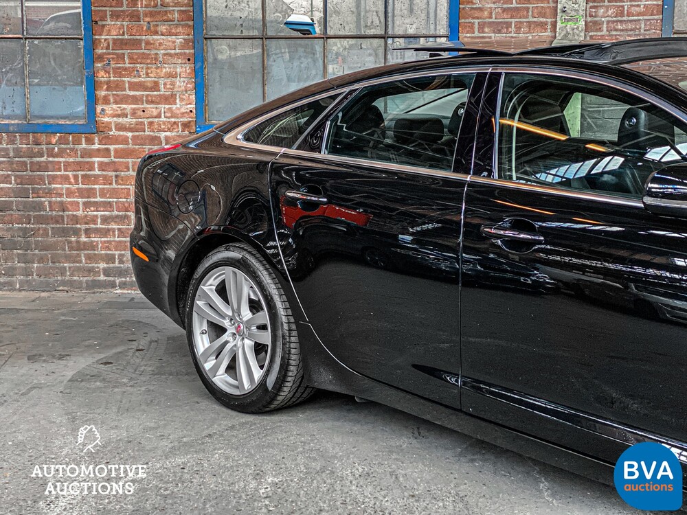 Jaguar XJ3.0 V6 SC 340 PS 2013, 3-SLT-85.