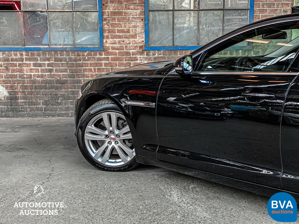 Jaguar XJ3.0 V6 SC 340 PS 2013, 3-SLT-85.