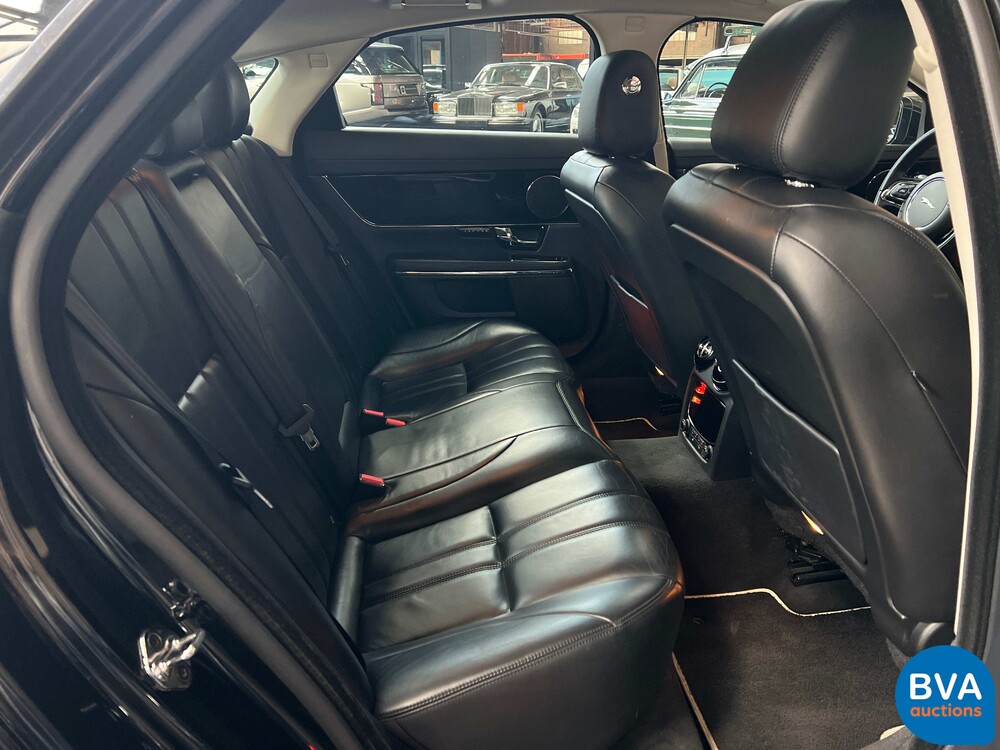 Jaguar XJ3.0 V6 SC 340 PS 2013, 3-SLT-85.