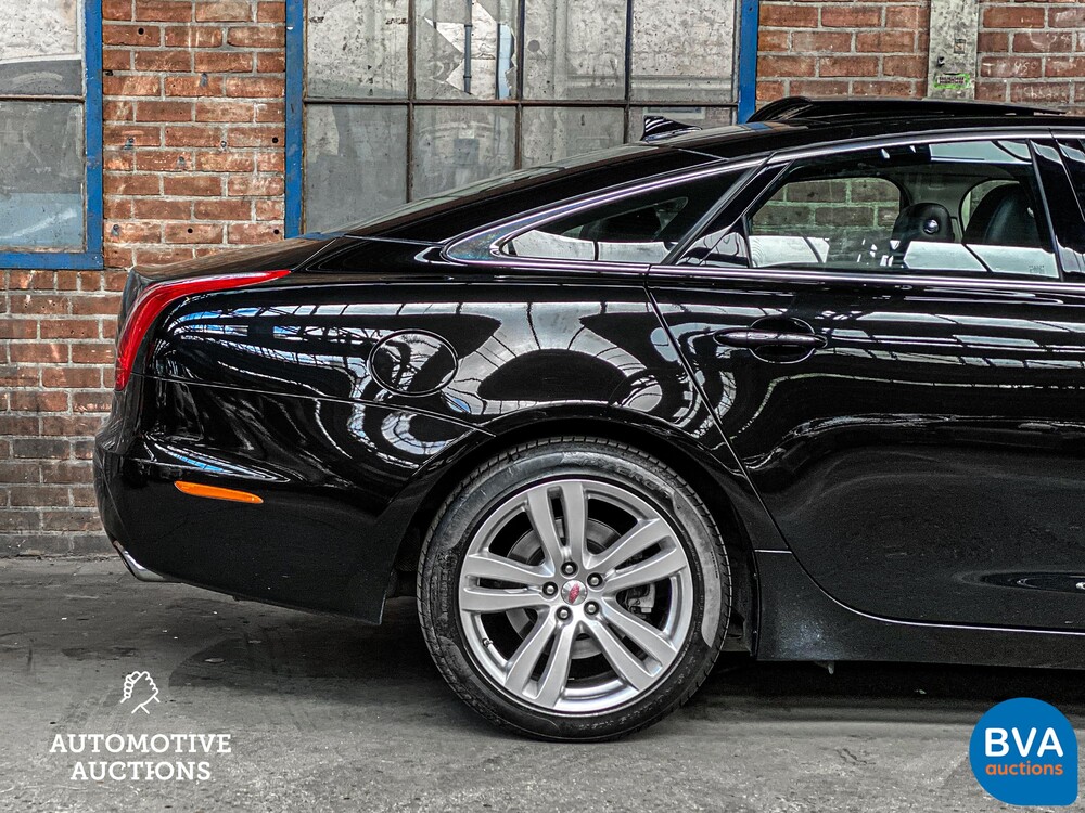 Jaguar XJ3.0 V6 SC 340 PS 2013, 3-SLT-85.