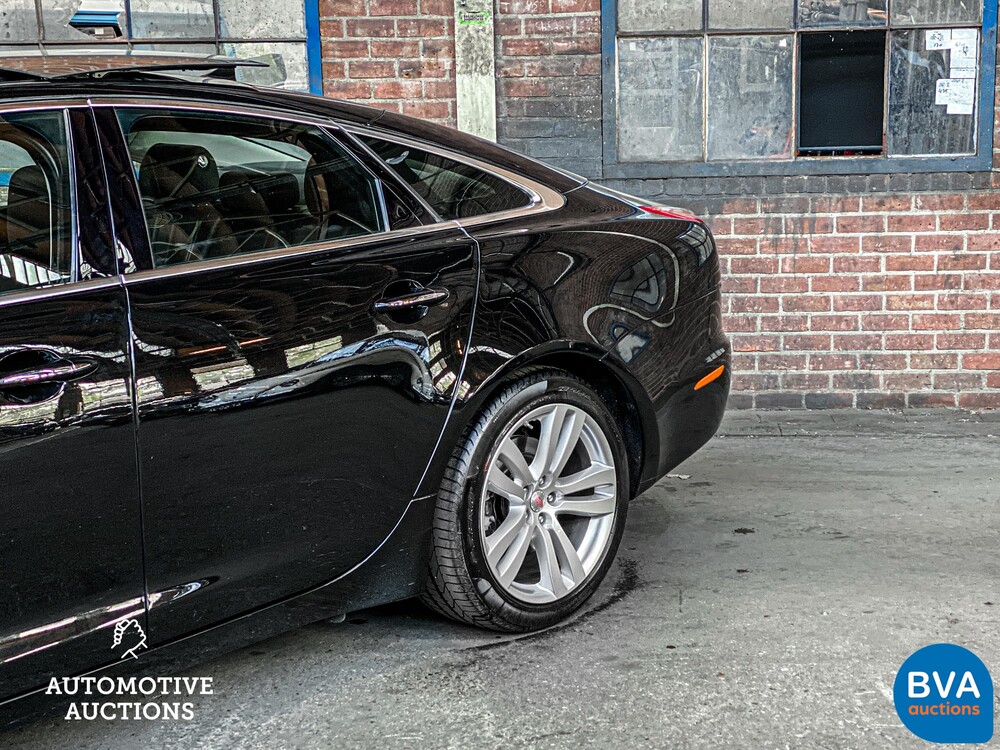 Jaguar XJ3.0 V6 SC 340 PS 2013, 3-SLT-85.