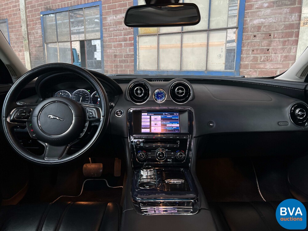 Jaguar XJ3.0 V6 SC 340 PS 2013, 3-SLT-85.
