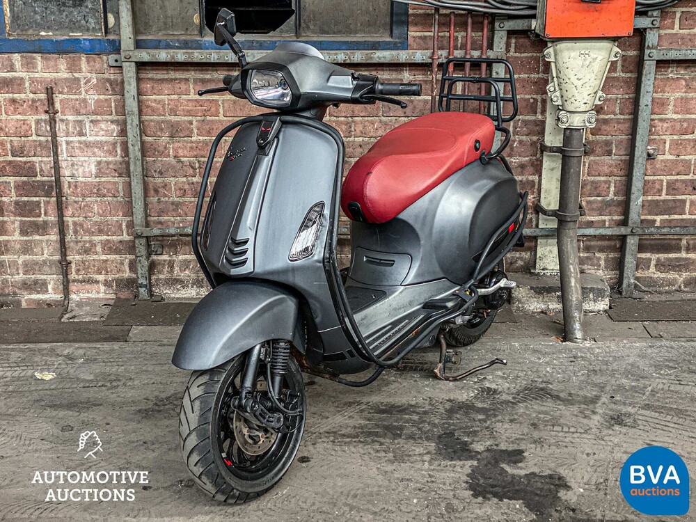 Piaggio Vespa Sprint 4-Stroke 25km, DGX-66-R.