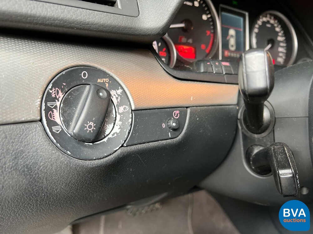 Audi S4 Avant 4.2 V8 quattro 344hp 2003, 77-RXL-3.