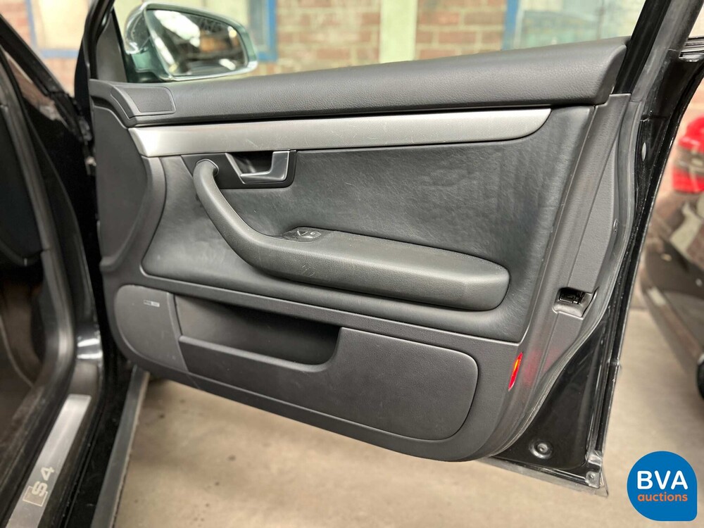 Audi S4 Avant 4.2 V8 quattro 344hp 2003, 77-RXL-3.