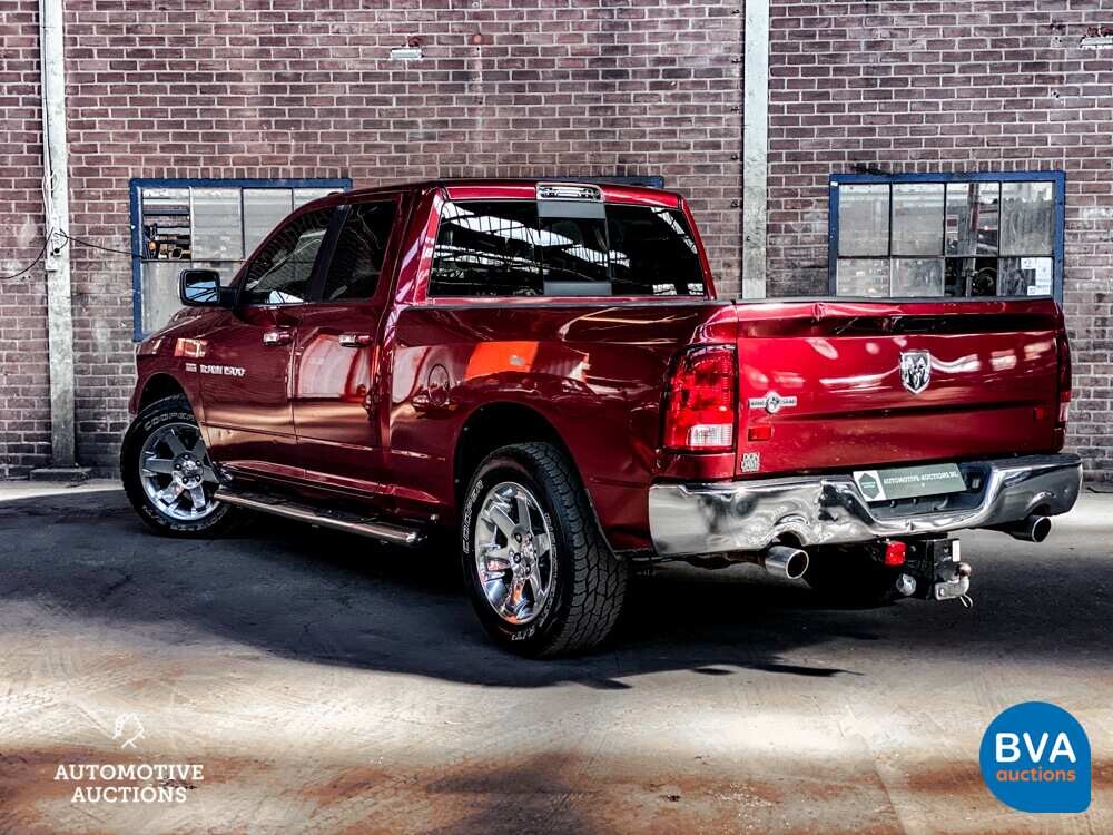 Dodge RAM 1500 5.7 V8 4x4 Quad Cab 6'4 Pickup 2011.