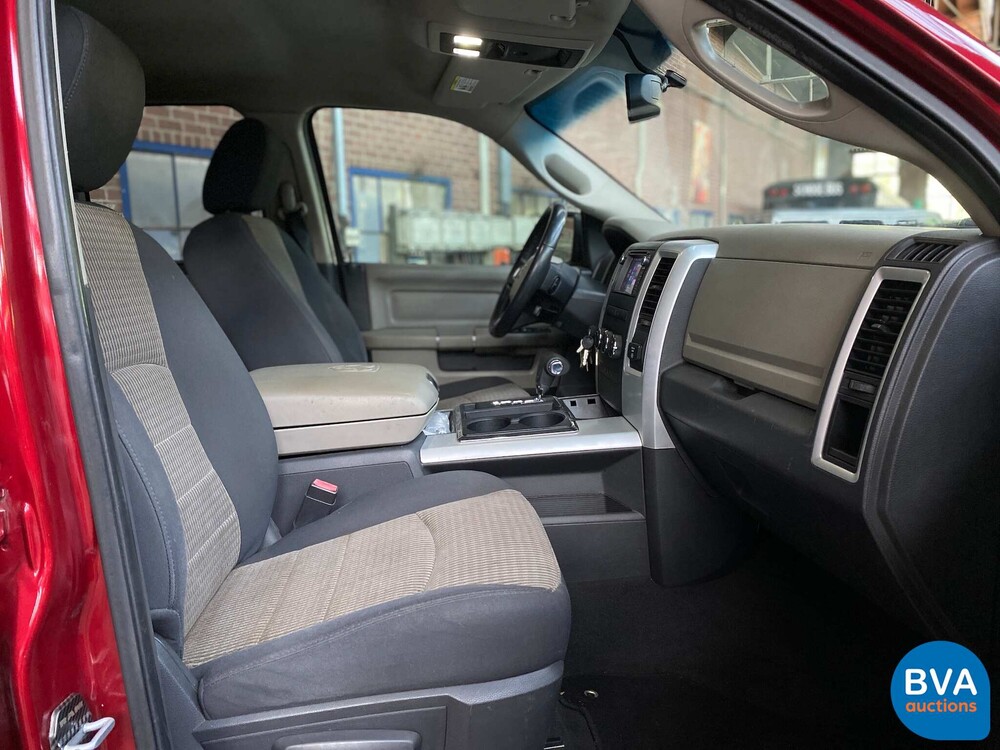 Dodge RAM 1500 5.7 V8 4x4 Quad Cab 6'4 Pickup 2011.