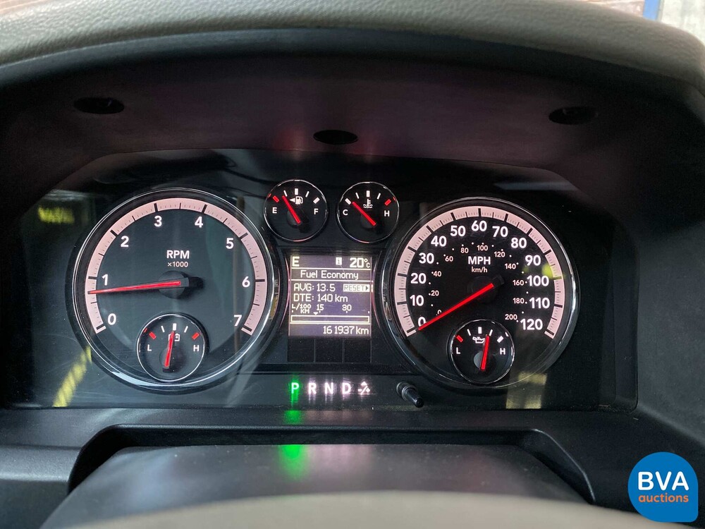 Dodge RAM 1500 5.7 V8 4x4 Quad Cab 6'4 Pickup 2011.