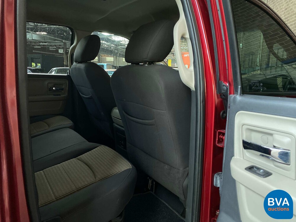 Dodge RAM 1500 5.7 V8 4x4 Quad Cab 6'4 Pickup 2011.