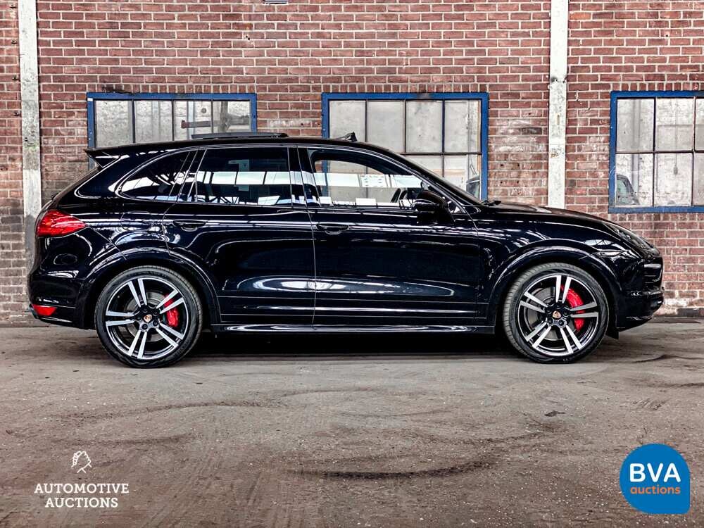 Porsche Cayenne 4.8 Turbo S SportChrono 551pk 2013 -Org. NL-, 7-KPX-58