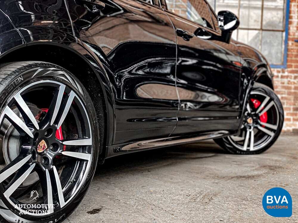 Porsche Cayenne 4.8 Turbo S SportChrono 551pk 2013 -Org. NL-, 7-KPX-58