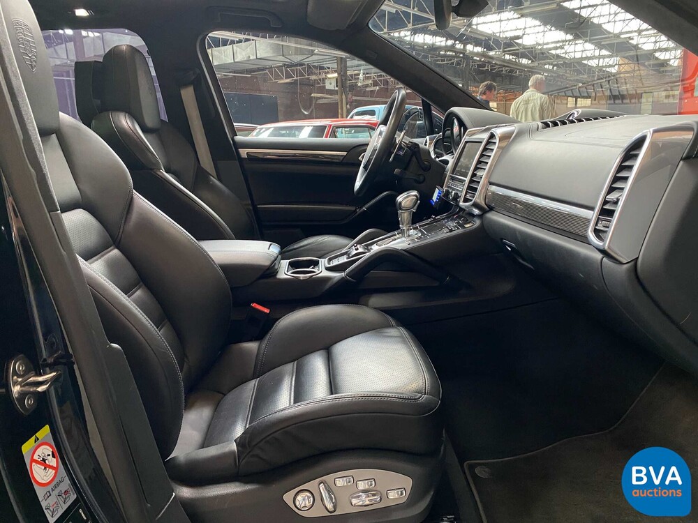 Porsche Cayenne 4.8 Turbo S SportChrono 551pk 2013 -Org. NL-, 7-KPX-58