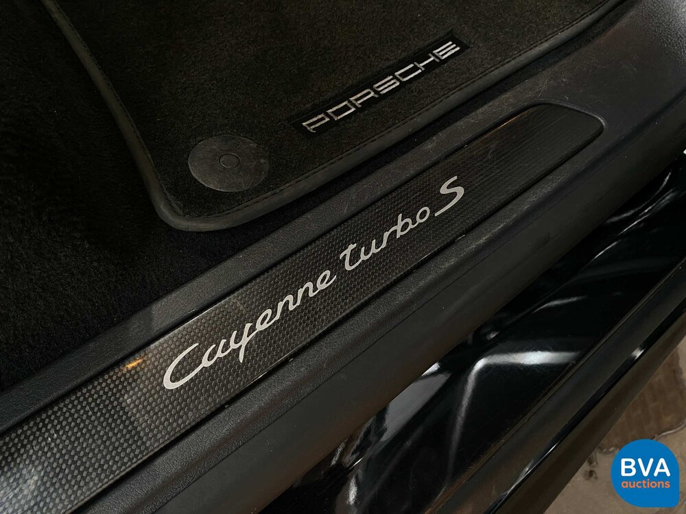 Porsche Cayenne 4.8 Turbo S SportChrono 551pk 2013 -Org. NL-, 7-KPX-58