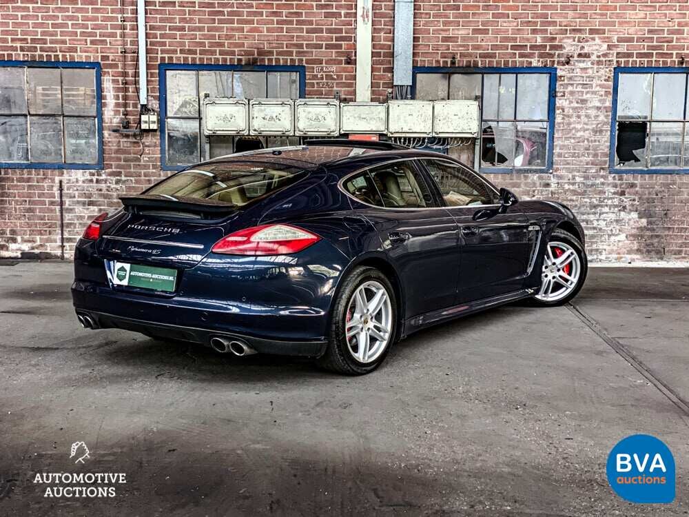 Porsche Panamera 4s 4.8 V8 SportChrono 400hp 2010.