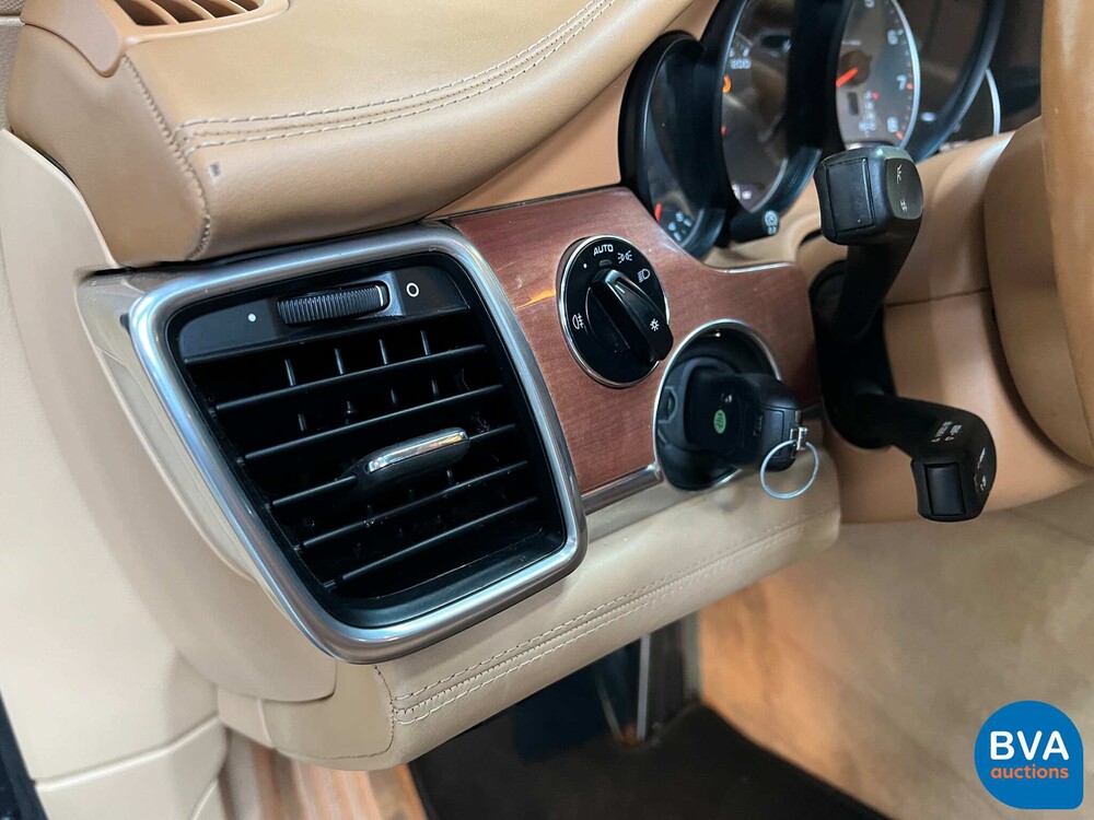 Porsche Panamera 4s 4.8 V8 SportChrono 400hp 2010.