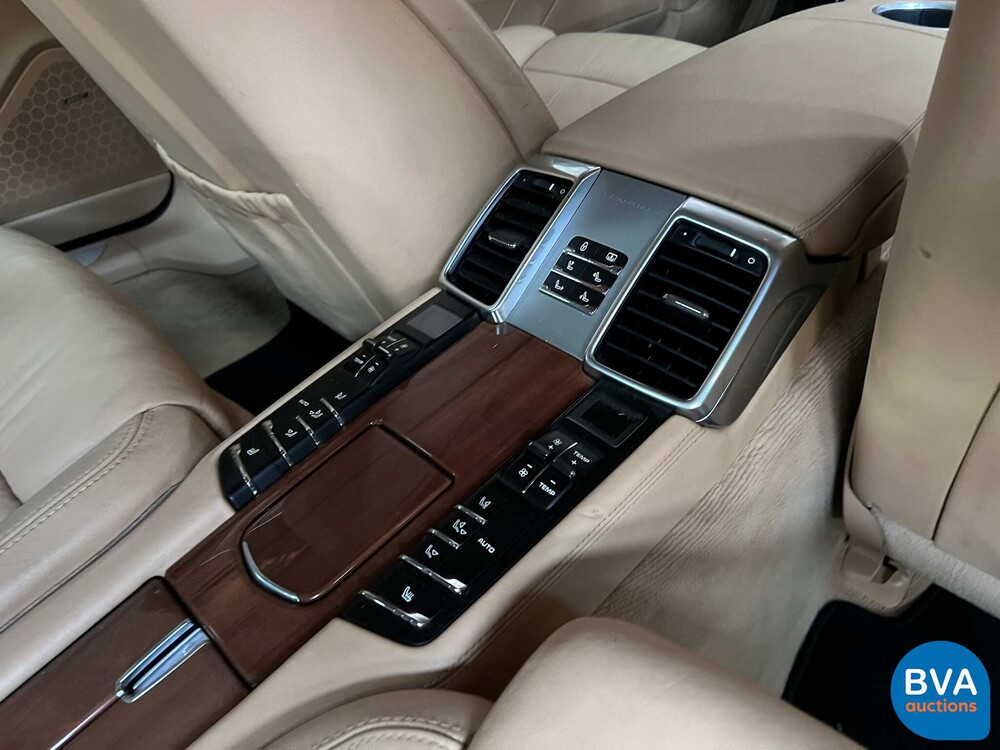 Porsche Panamera 4s 4.8 V8 SportChrono 400hp 2010.