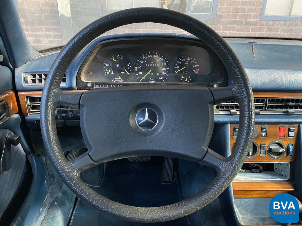 Mercedes-Benz 280 SE S-class 185hp 1981, 25-TB-ZF.