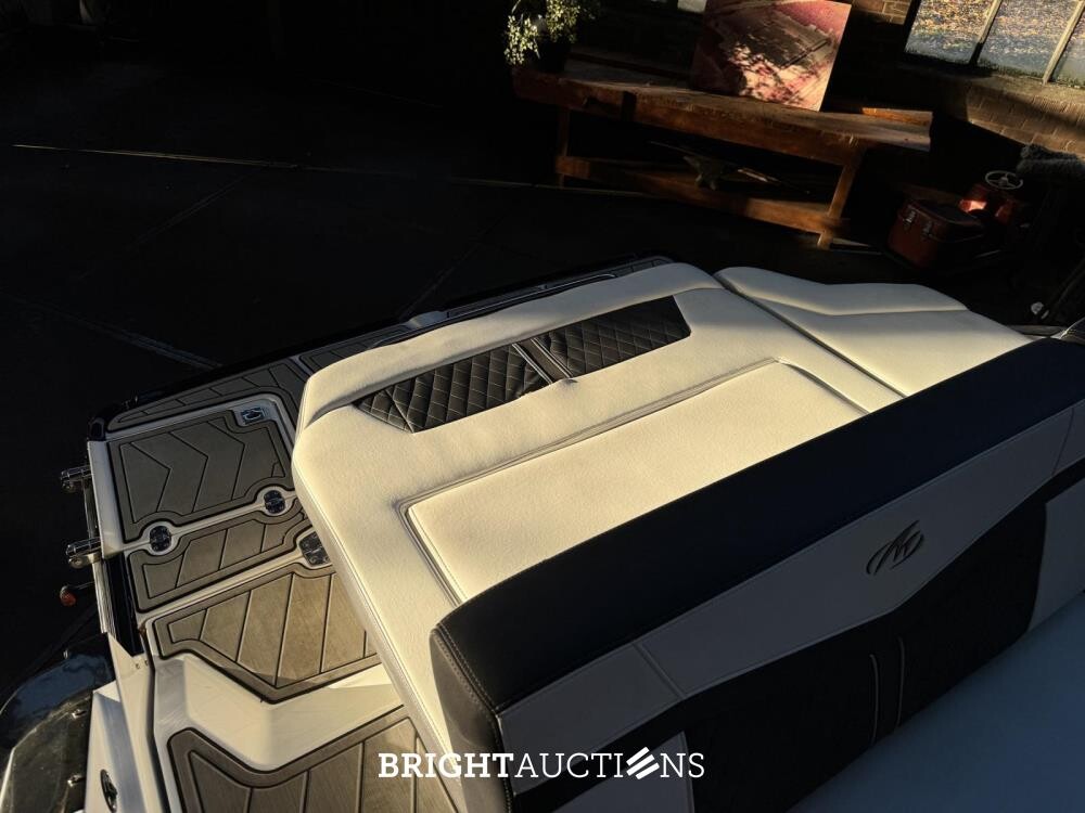 Monterey 278 SS (Mercury MerCruiser 6.2L V8 engine) 300hp Bowrider + Tailer Vlemmix N/A 2021
