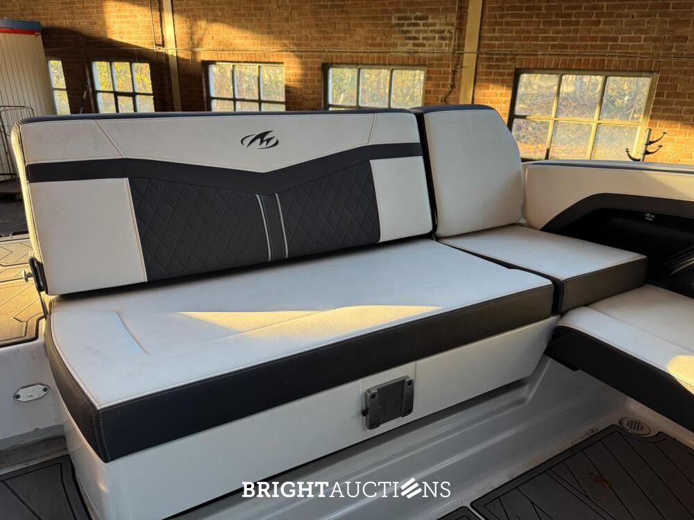 Monterey 278 SS (Mercury MerCruiser 6.2L V8 engine) 300hp Bowrider + Tailer Vlemmix N/A 2021
