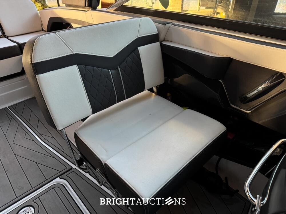 Monterey 278 SS (Mercury MerCruiser 6.2L V8 engine) 300hp Bowrider + Tailer Vlemmix N/A 2021
