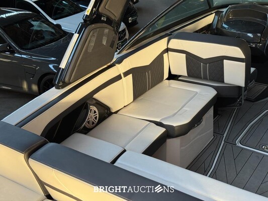 Monterey 278 SS (Mercury MerCruiser 6.2L V8 engine) 300hp Bowrider + Tailer Vlemmix N/A 2021
