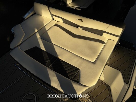 Monterey 278 SS (Mercury MerCruiser 6.2L V8 engine) 300hp Bowrider + Tailer Vlemmix N/A 2021
