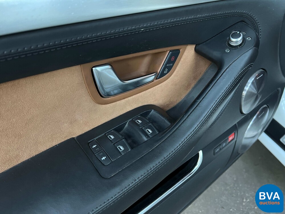 Audi S8 5.2 FSI Quattro V10 450 PS 2010.