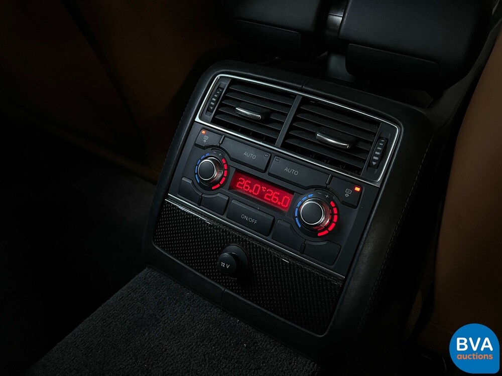 Audi S8 5.2 FSI Quattro V10 450 PS 2010.