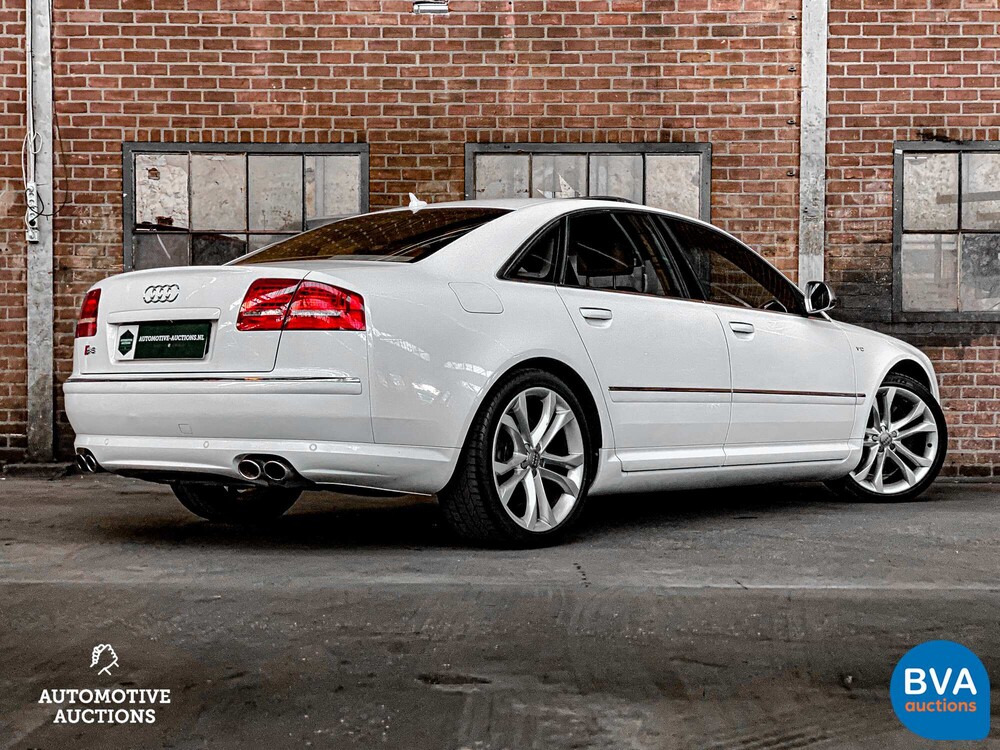 Audi S8 5.2 FSI Quattro V10 450 PS 2010.