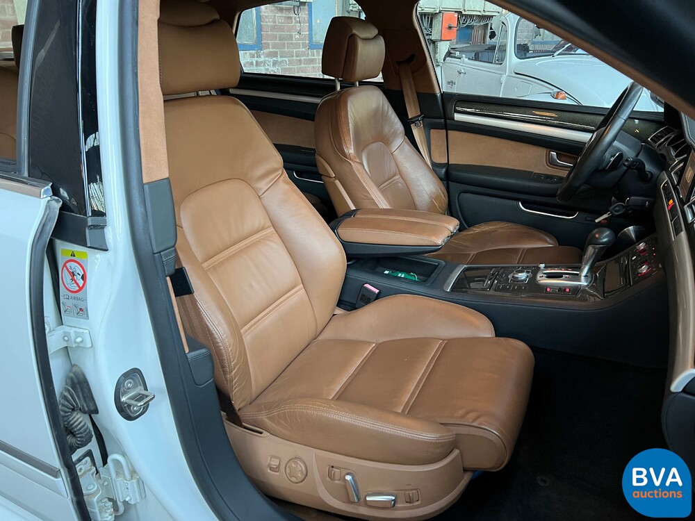 Audi S8 5.2 FSI Quattro V10 450 PS 2010.