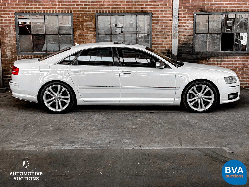 Audi S8 5.2 FSI Quattro V10 450 PS 2010.
