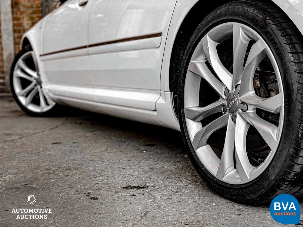 Audi S8 5.2 FSI Quattro V10 450 PS 2010.