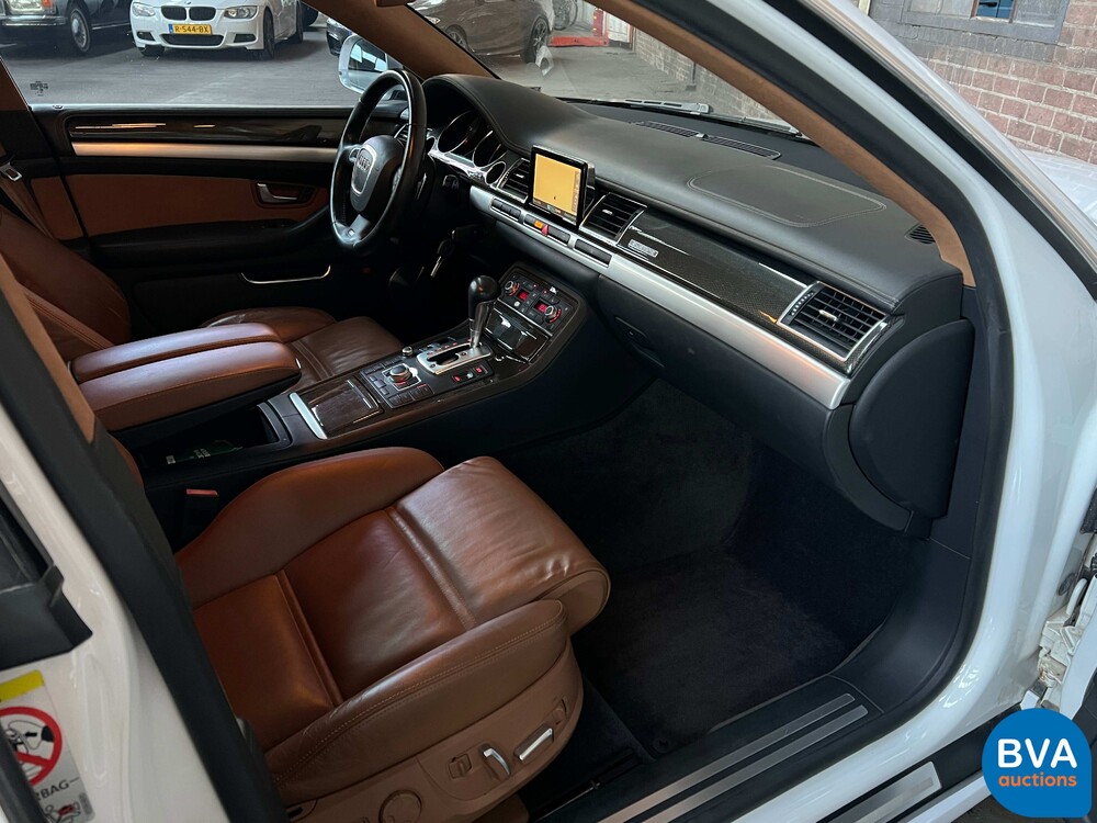 Audi S8 5.2 FSI Quattro V10 450 PS 2010.