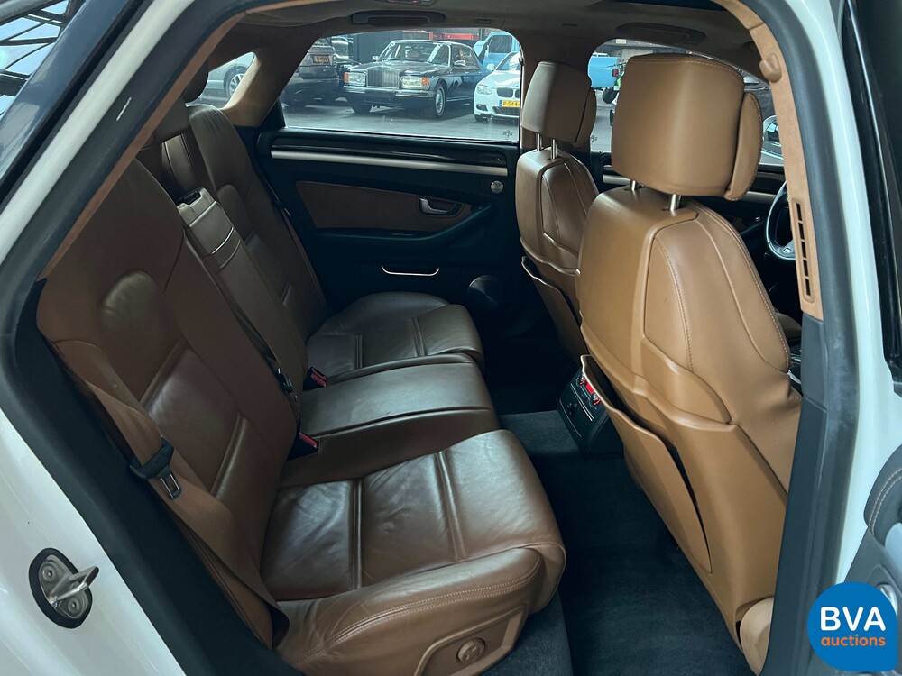 Audi S8 5.2 FSI Quattro V10 450 PS 2010.
