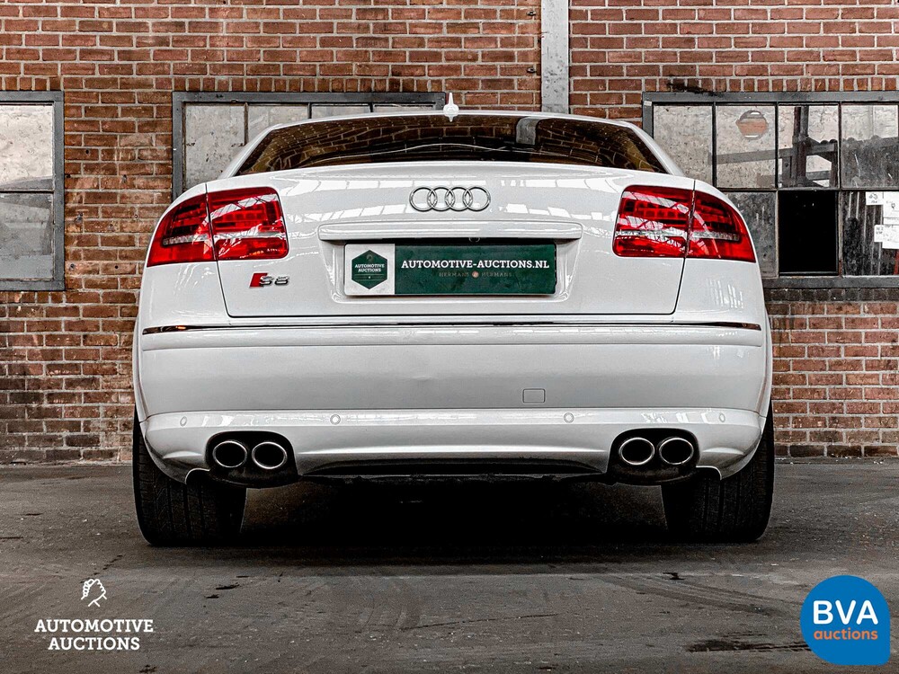 Audi S8 5.2 FSI Quattro V10 450 PS 2010.