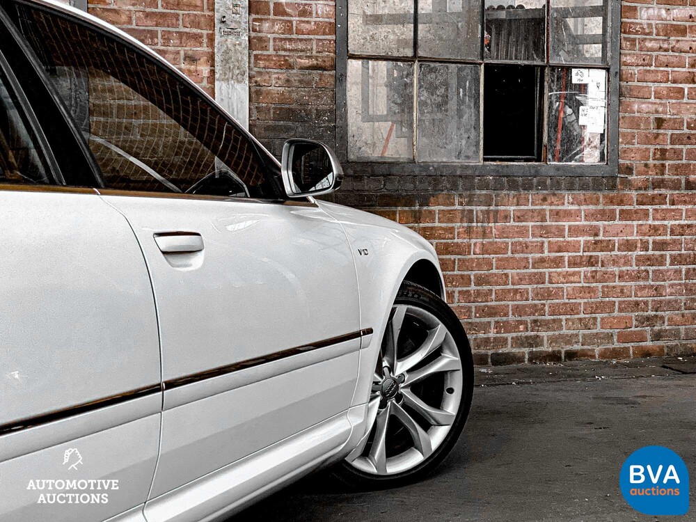 Audi S8 5.2 FSI Quattro V10 450 PS 2010.