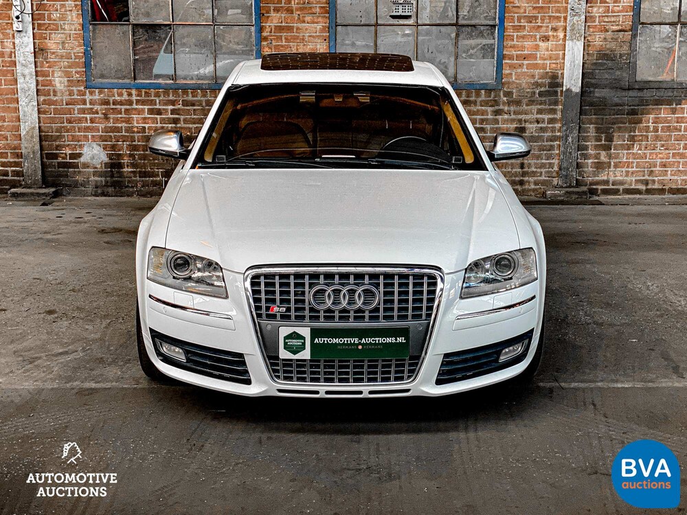 Audi S8 5.2 FSI Quattro V10 450 PS 2010.