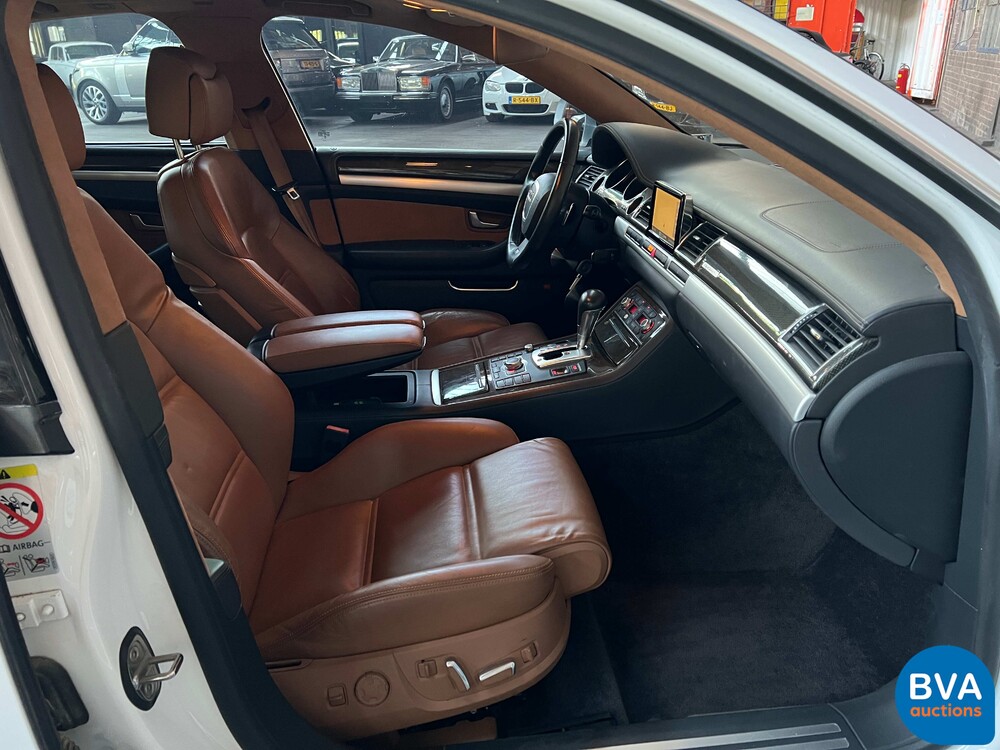 Audi S8 5.2 FSI Quattro V10 450 PS 2010.