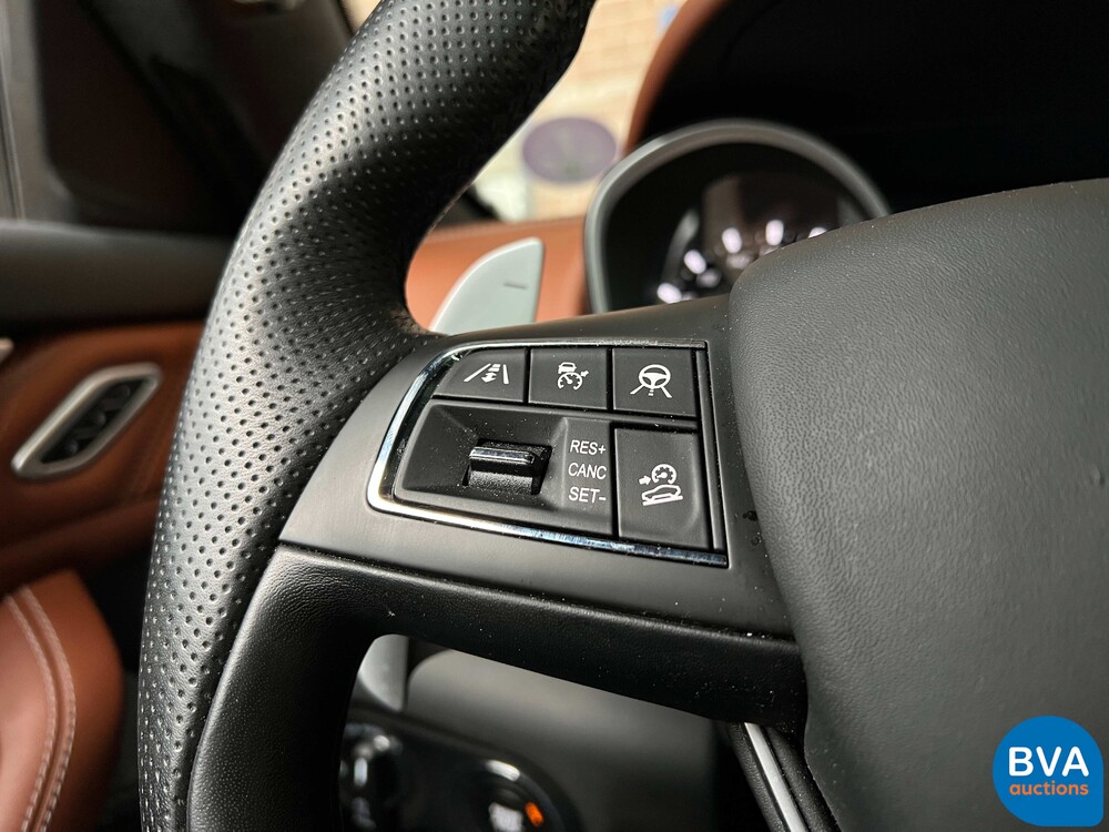 Maserati Levante Trofeo V8 581 PS 2020 MEIN FACELIFT-Ferrari-MOTOR.