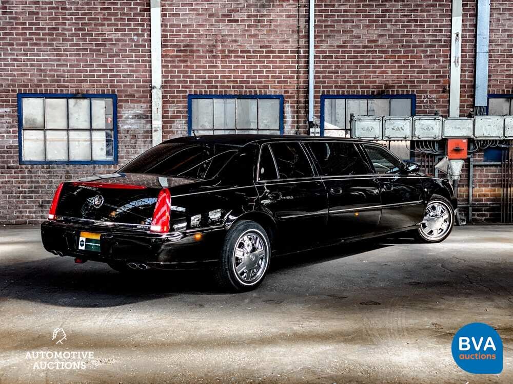 Cadillac DTS4.6 Begleitwagen Limousine 279 PS 2007, 98-XZN-7.