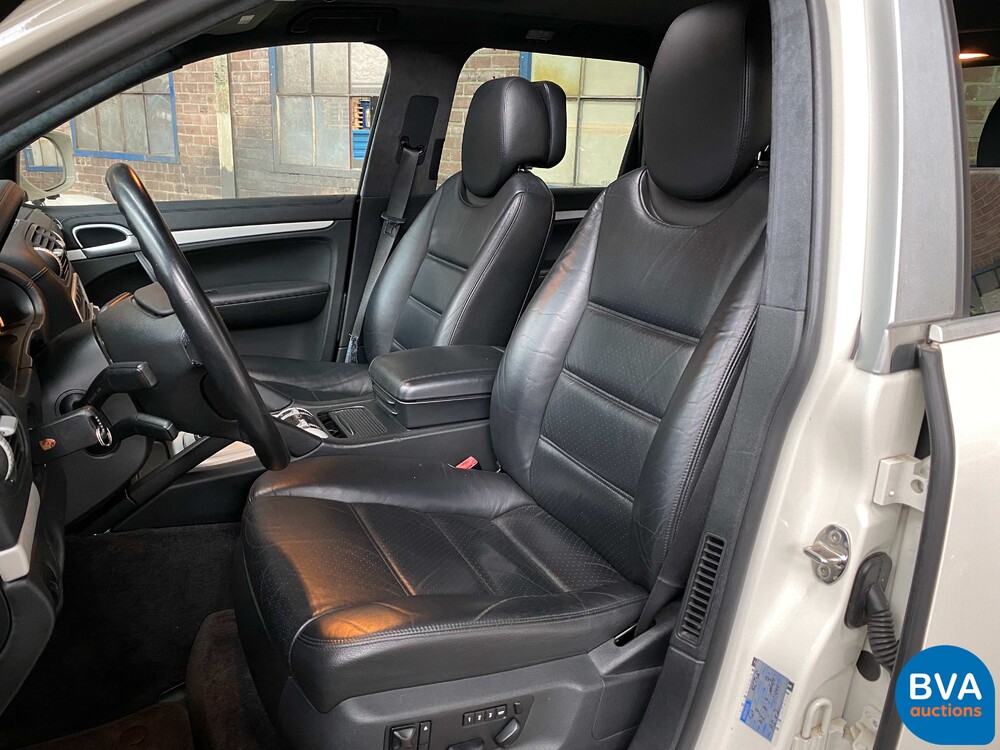 Porsche Cayenne Turbo 4.8 V8 500hp 2007 -YOUNGTIMER-.