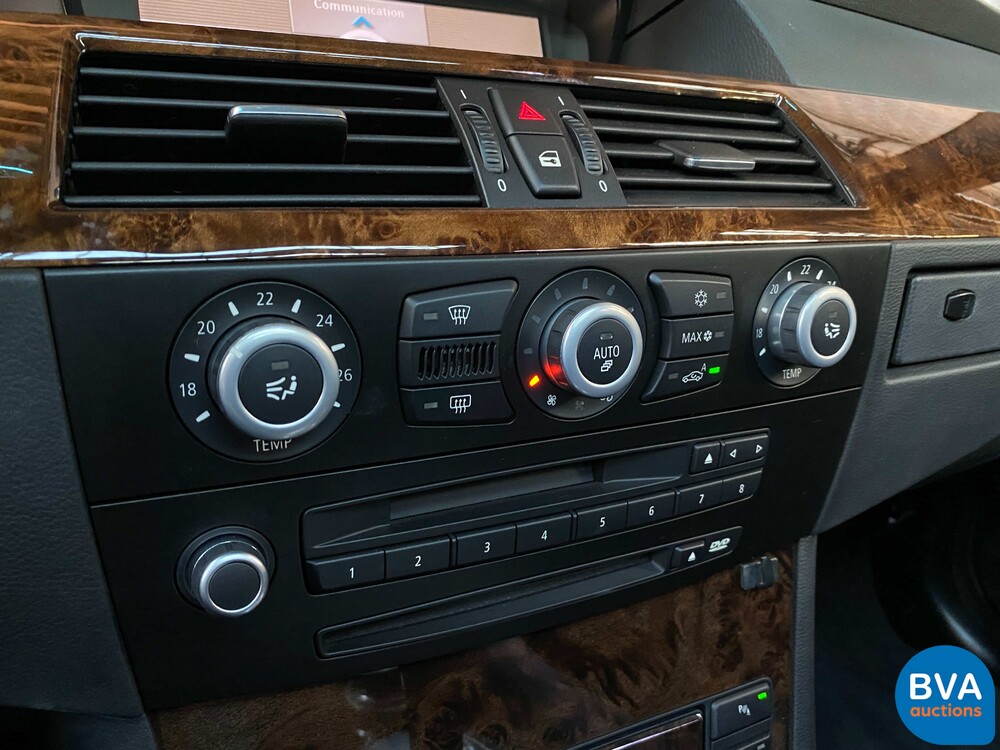 BMW 530i xDrive Touring High Executive E61 LCI 272pk 2007 -YOUNGTIMER-.