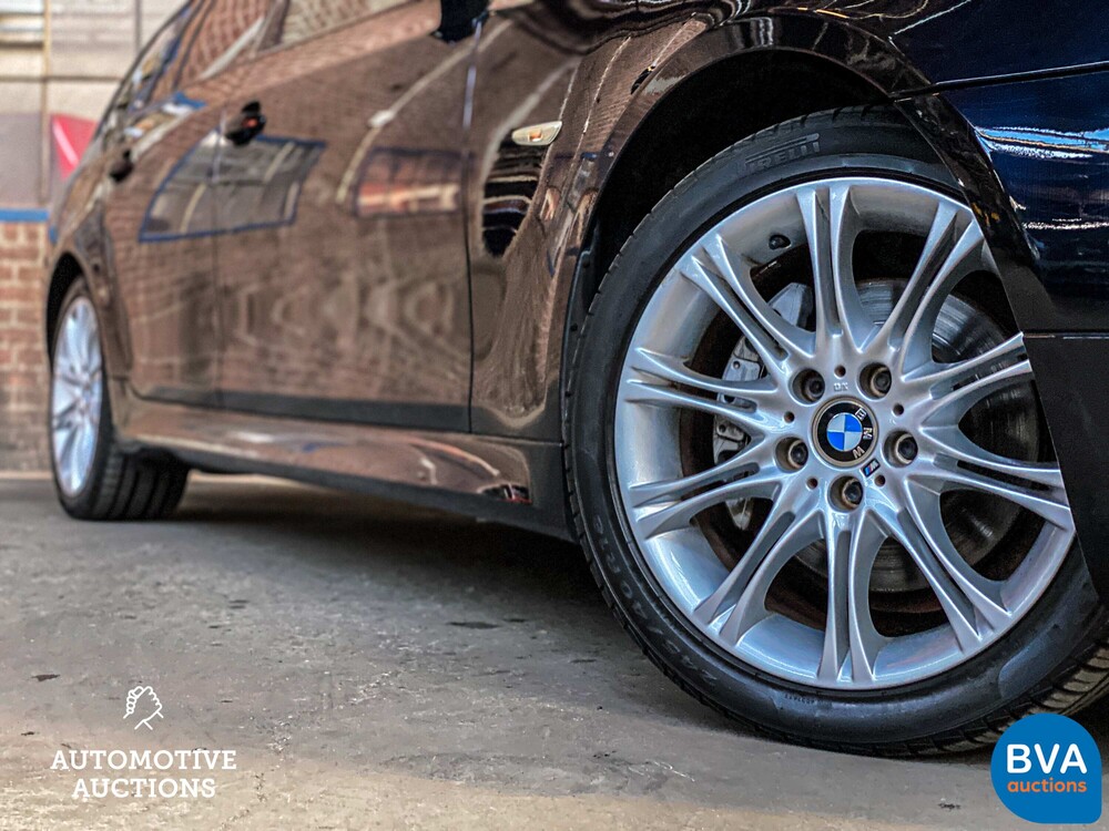 BMW 530i xDrive Touring High Executive E61 LCI 272pk 2007 -YOUNGTIMER-.