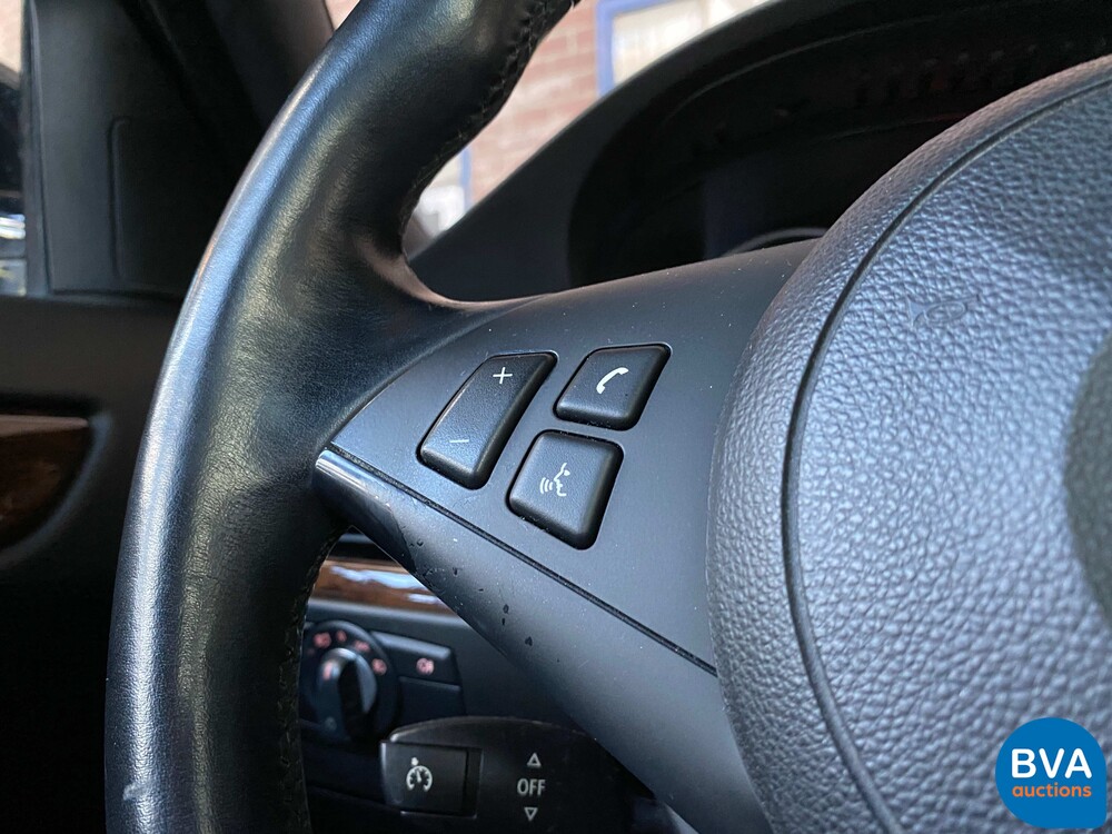 BMW 530i xDrive Touring High Executive E61 LCI 272pk 2007 -YOUNGTIMER-.