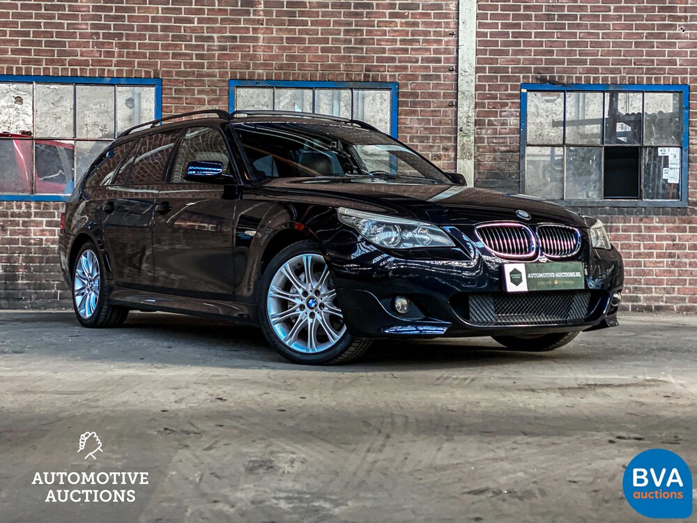 BMW 530i xDrive Touring High Executive E61 LCI 272pk 2007 -YOUNGTIMER-.
