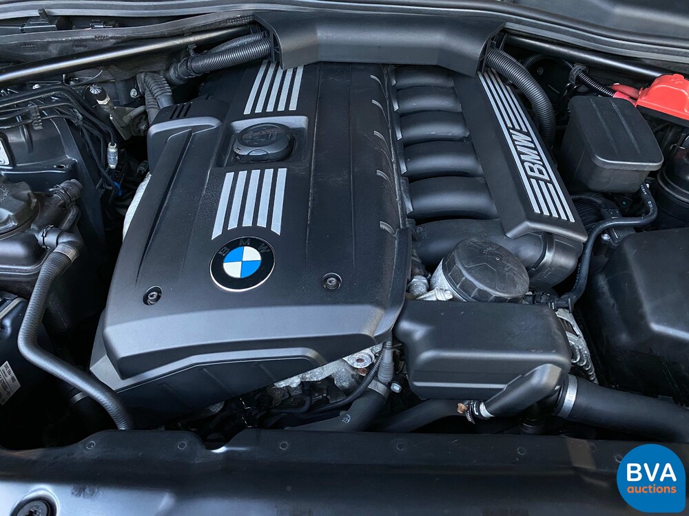 BMW 530i xDrive Touring High Executive E61 LCI 272pk 2007 -YOUNGTIMER-.