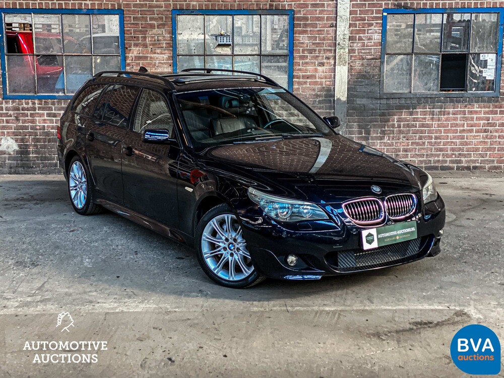 BMW 530i xDrive Touring High Executive E61 LCI 272pk 2007 -YOUNGTIMER-.